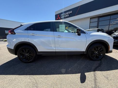 Used 2023 Mitsubishi Eclipse Cross LE AWD/4WD image 14