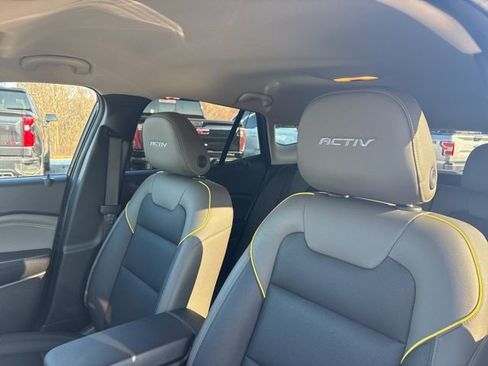 Used 2024 Chevrolet Trax ACTIV w/ Driver Confidence Package image 11