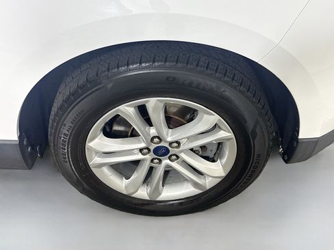 Used 2019 Ford Edge SEL w/ Equipment Group 201A image 32