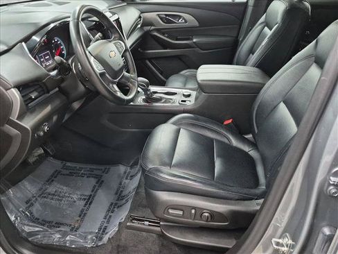 Certified 2023 Chevrolet Traverse LT FWD image 15