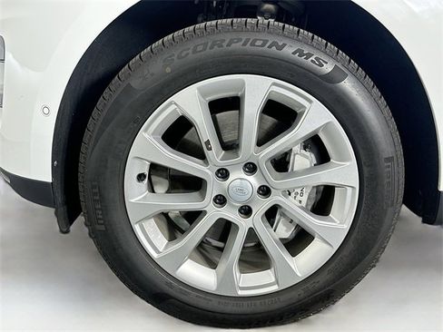 Used 2025 Land Rover Range Rover Sport SE image 33