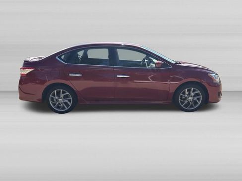 Used 2013 Nissan Sentra SR FWD image 2