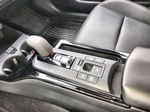 Used 2024 Toyota Prius Prime Premium w/ Advanced Technology Package image 20