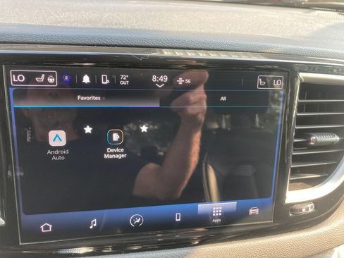 Used 2023 Chrysler Pacifica Touring-L FWD image 24