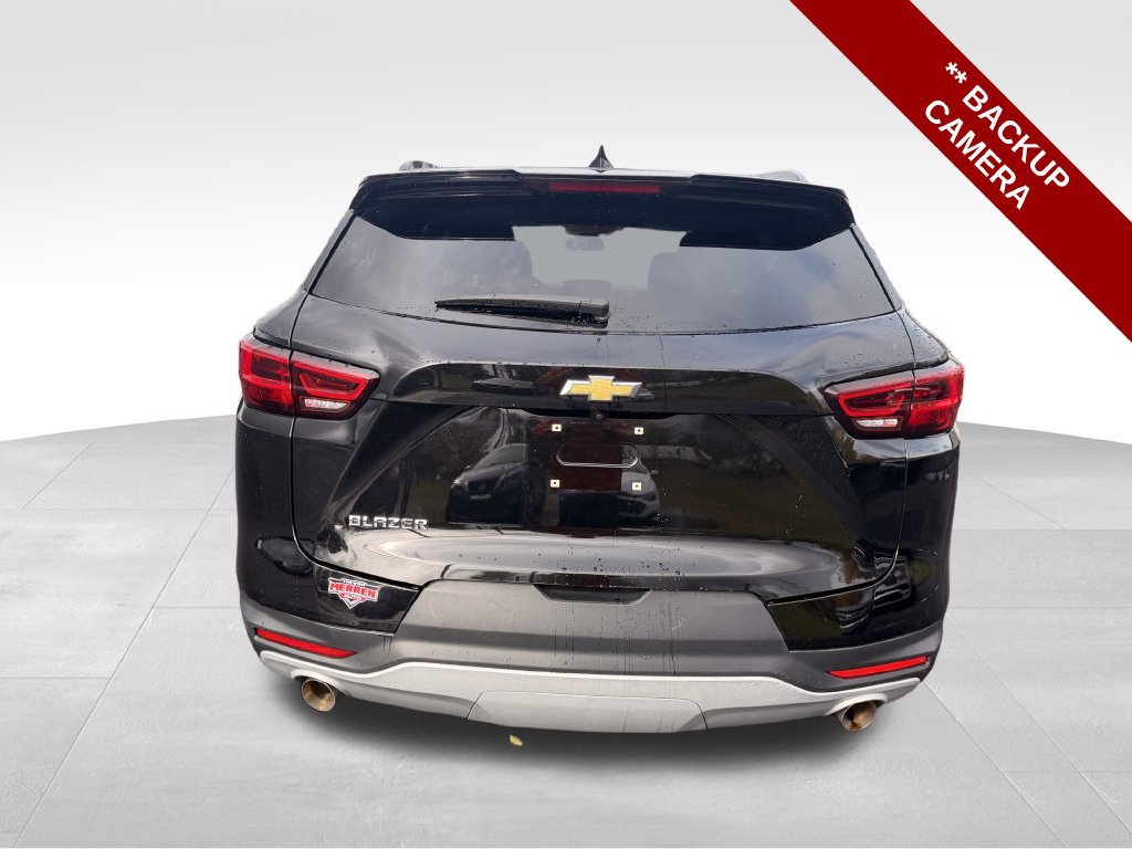 Used 2024 Chevrolet Blazer LT FWD image 4