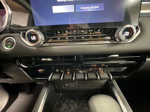 New 2025 GMC Canyon Elevation w/ Convenience Package image 11