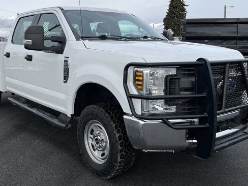 Used 2019 Ford F250 XL w/ Power Equipment Group image 4
