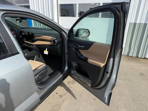 New 2026 Chevrolet Equinox ACTIV w/ Convenience Package III AWD/4WD image 28