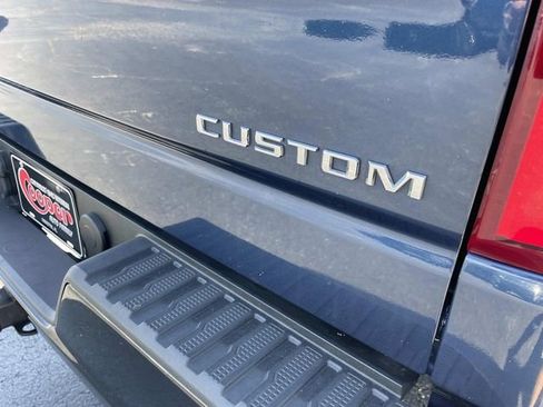 Used 2019 Chevrolet Silverado 1500 Custom Trail Boss w/ Custom Convenience Package AWD/4WD image 17