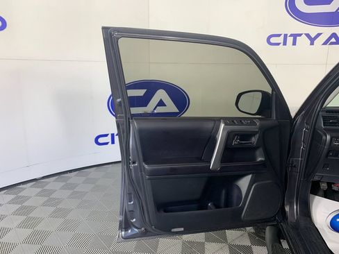 Used 2017 Toyota 4Runner SR5 image 13