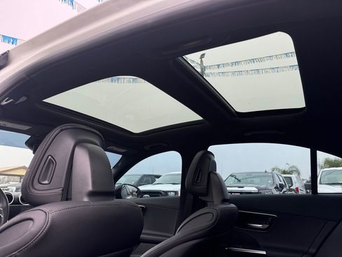 Used 2023 Mercedes-Benz C 300 4MATIC Sedan image 40