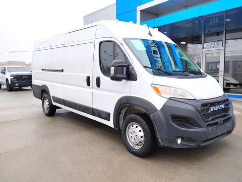 Used 2023 RAM ProMaster 3500 w/ Convenience Group image 3