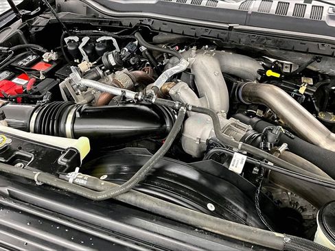 Used 2021 Ford F250 Lariat w/ Lariat Ultimate Package image 35