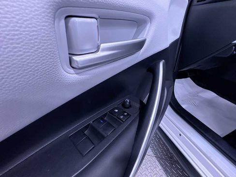Used 2022 Toyota Corolla SE FWD image 12