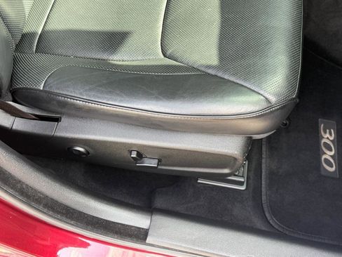 Used 2015 Chrysler 300 C image 18