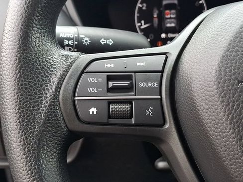 Used 2023 Honda HR-V LX image 21