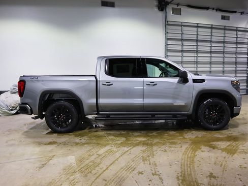 New 2026 GMC Sierra 1500 Elevation image 2