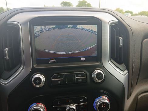 Used 2019 GMC Sierra 1500 SLE w/ SLE Value Package image 23