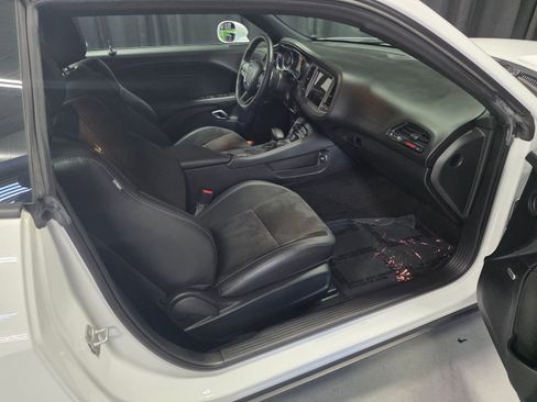 Used 2023 Dodge Challenger R/T Scat Pack RWD image 11