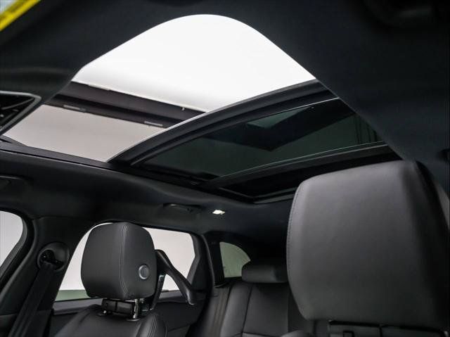 New 2026 Land Rover Range Rover Velar S AWD/4WD image 13