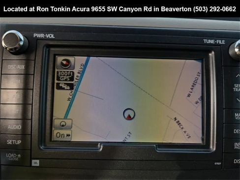 Used 2014 Toyota Sienna XLE w/ XLE Premium Package image 9