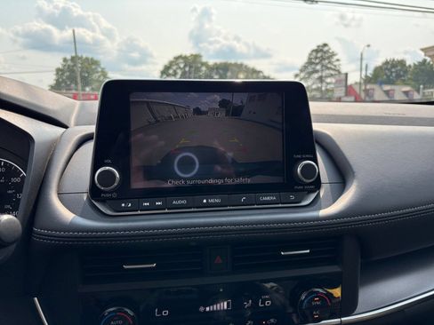 Used 2026 Nissan Rogue SV FWD image 24