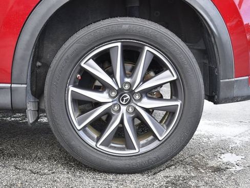 Used 2018 MAZDA CX-5 Touring w/ Preferred Equipment Package FWD image 30