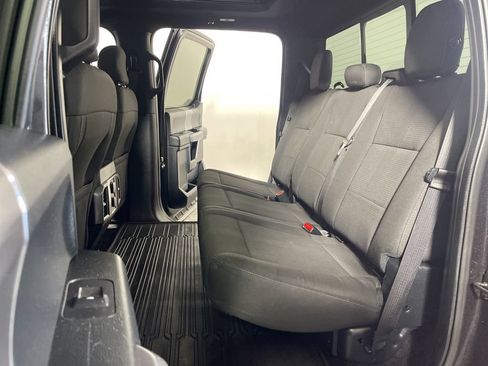 Used 2015 Ford F150 XLT w/ Equipment Group 302A Luxury AWD/4WD image 19