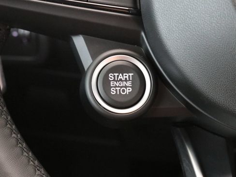 Used 2023 Alfa Romeo Stelvio Sprint AWD/4WD image 23