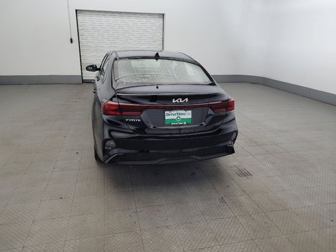 Used 2023 Kia Forte LXS w/ LXS Technology Package FWD image 6