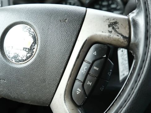 Used 2011 Chevrolet Silverado 1500 LT w/ Regional Value Package image 26