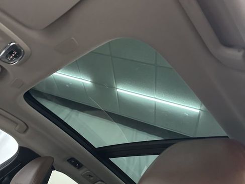 Used 2018 Volvo XC60 T6 Inscription w/ Luxury Seat Package image 17