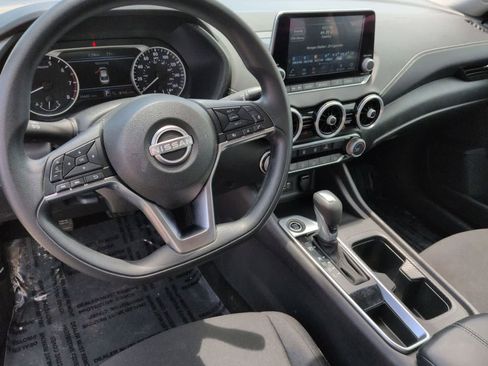 Used 2024 Nissan Sentra SV FWD image 10