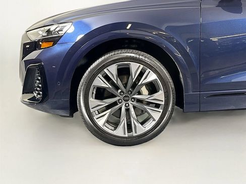 Used 2024 Audi Q8 Premium Plus w/ Premium Plus Package AWD/4WD image 24
