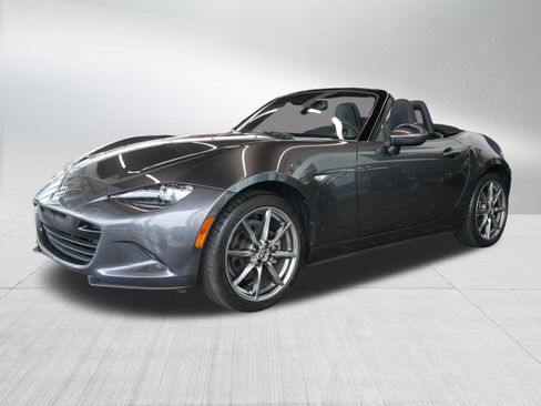 Used 2022 MAZDA MX-5 Miata Grand Touring w/ Weather Package RWD image 3
