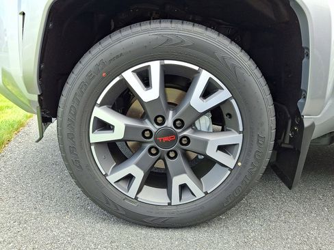 New 2026 Toyota 4Runner TRD Sport AWD/4WD image 4