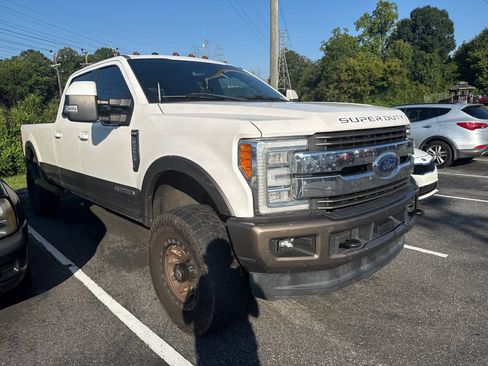 Used 2017 Ford F250 King Ranch w/ King Ranch Ultimate Package AWD/4WD image 2