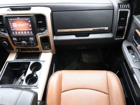 Used 2015 RAM 2500 Longhorn w/ Convenience Group AWD/4WD image 33
