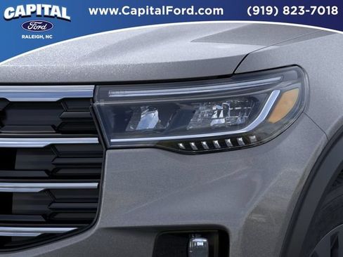 New 2026 Ford Explorer Active w/ Active Comfort Package AWD/4WD image 18