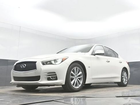 Used 2017 INFINITI Q50 3.0t Premium RWD image 32