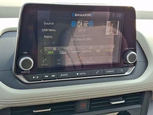 Used 2023 Nissan Rogue SV AWD/4WD image 17