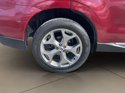 Used 2018 Subaru Forester 2.5i Touring AWD/4WD image 18