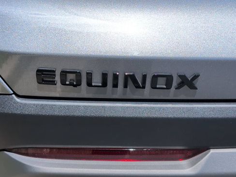 Used 2026 Chevrolet Equinox LT w/ Convenience Package II FWD image 6
