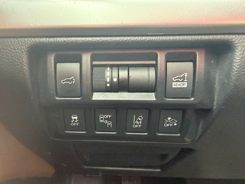 Used 2019 Subaru Outback 2.5i Touring w/ Popular Package #3A AWD/4WD image 14