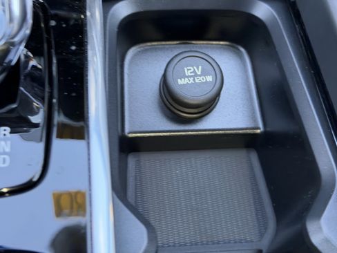 New 2026 Volvo XC60 B5 Plus w/ Protection Package image 26