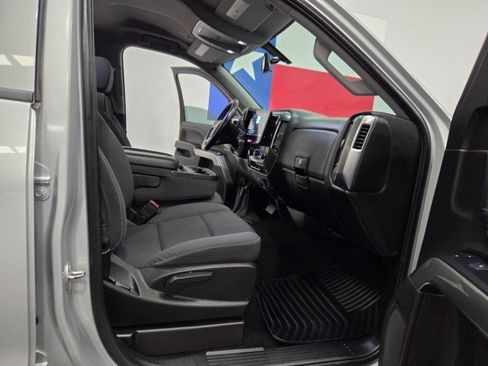 Used 2018 Chevrolet Silverado 1500 LT w/ Texas Edition RWD image 8