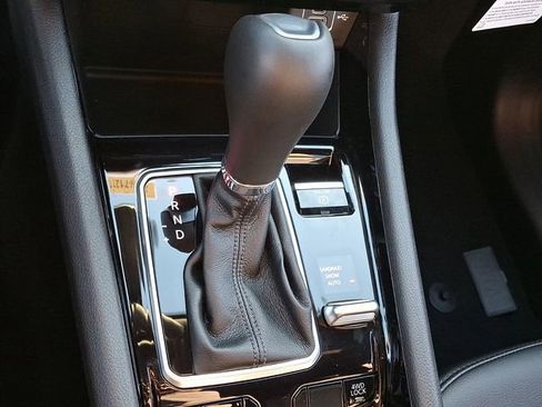 New 2026 Jeep Compass Limited image 13