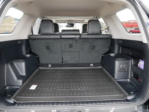 Used 2024 Toyota 4Runner TRD Off-Road Premium w/ Off Road Premium Plus Package AWD/4WD image 18