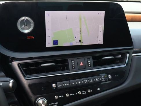 Used 2025 Lexus ES 350 w/ Premium Package FWD image 27