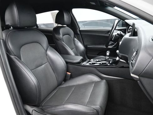 Used 2022 Kia Stinger GT-Line RWD image 26